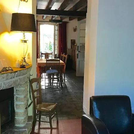 Charmante Ancienne Maison Garde-barriere Oise 25min Roissy Holiday home